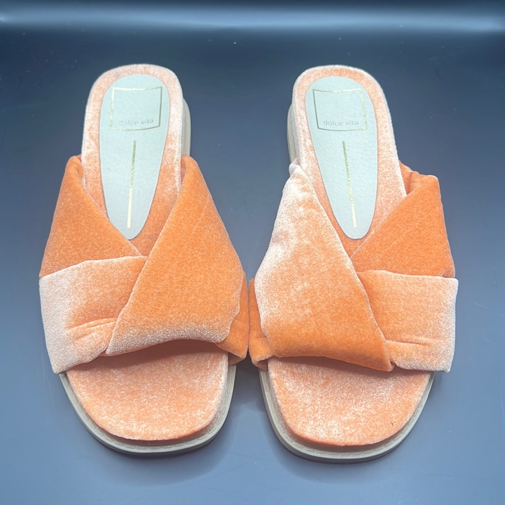 DOLCE VITA TANGERINE SLIDES SIZE 6 🍊